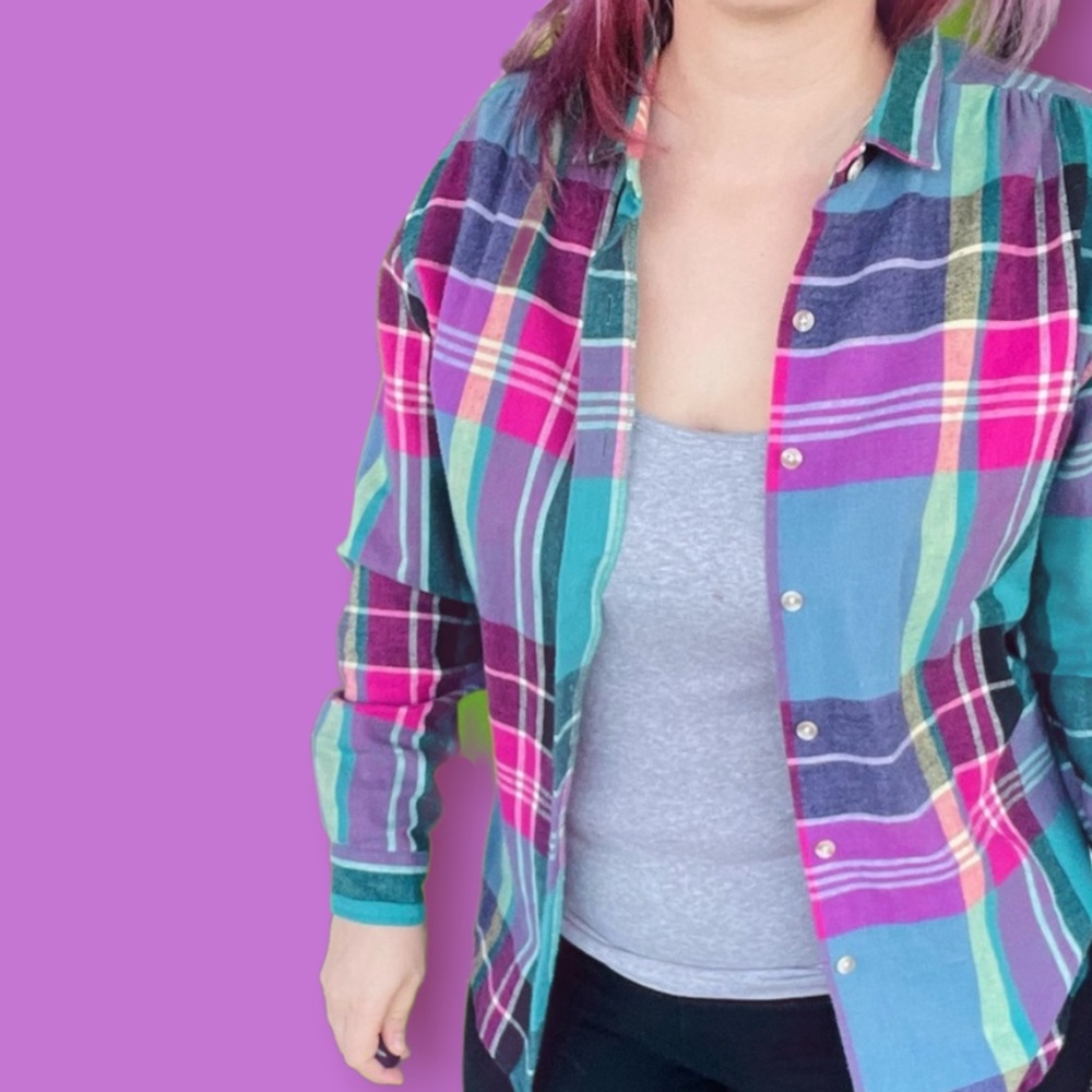 Vintage Woolrich pink blue plaid button up shirt size 10 collared